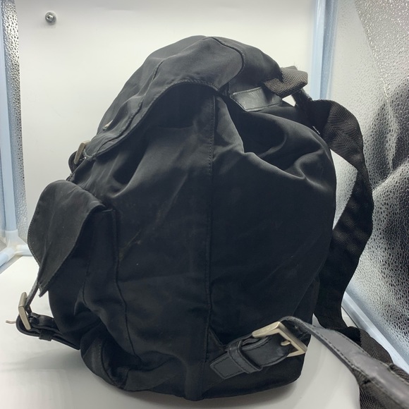 Prada authentic black nylon travel duffel backpack - Picture 4 of 16
